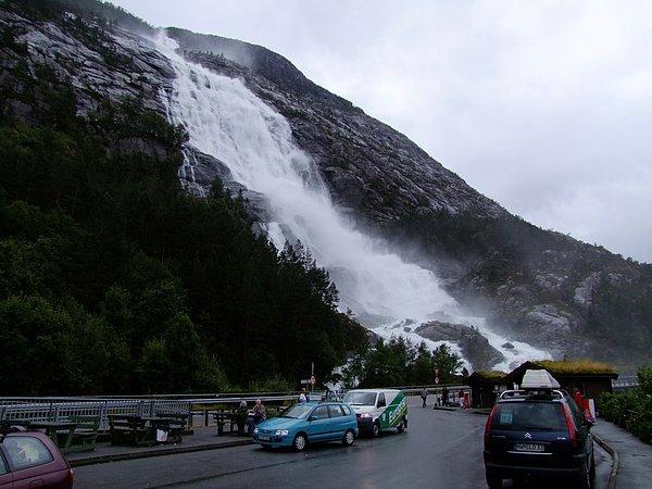 18. Langfossen Şelalesi, Norveç