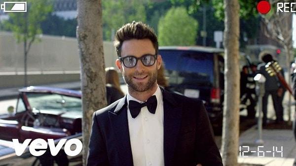9. Maroon 5 – Sugar (3.05 Milyar)