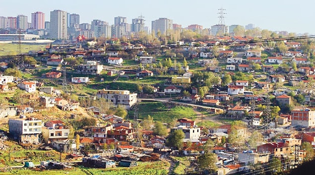 15. Zenginlerin yalıları, villaları, yatları için uğraşan bir belediye yerine gecekondu mahallelerine, banliyölere eğilen bir belediyeciliğin tadına varırdık.