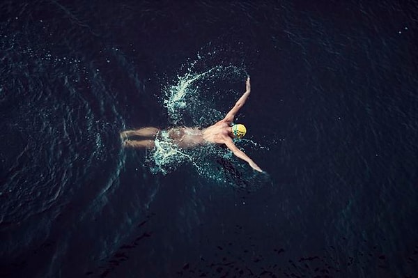 4. Позы на фотографиях одна лучше другой...