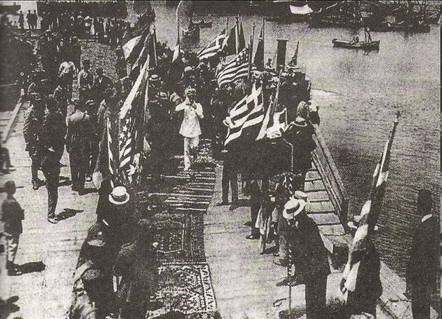8. Ve özetle şunları yazmaktadır: