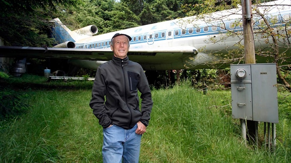 Emekliye Ayrılan Boeing 727'de Yaşamını Sürdürüp Hayallerine Ulaşan Adam