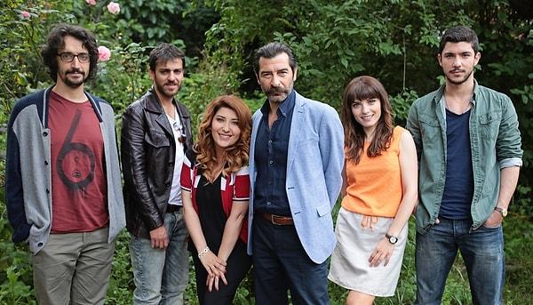 7. "Ulan İstanbul" dizisi yayın hayatına internet üzerinden devam etme kararı alarak bir ilke imza attı.