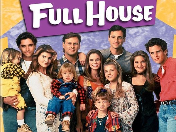 13. Çocukluğumuzun dizisi Full House'un, 13 bölümle 2016'da geri döneceği açıklandı.