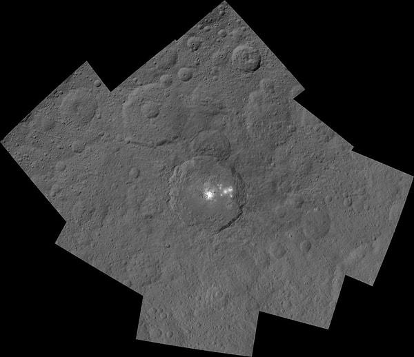 11. Ceres isimli cüce gezegenin şimdiye kadar en yakından çekilmiş fotoğrafı.