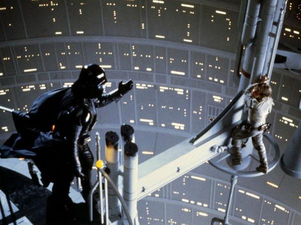 6. Efsane bir replik sormadan olmaz: Darth Vader, Luke'a kendini açıklarken tam olarak hangi cümleyi söylemişti?