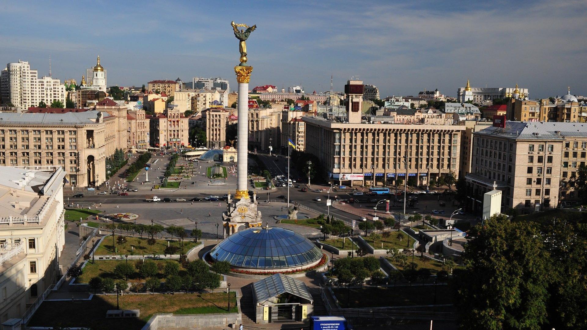 Украина Киев Площадь ночь без смс