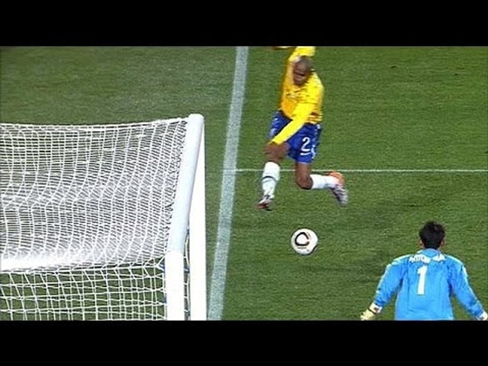 "Oradan da Gol Mü Olur?" Dedirten Tarihin En İmkansız 10 Golü