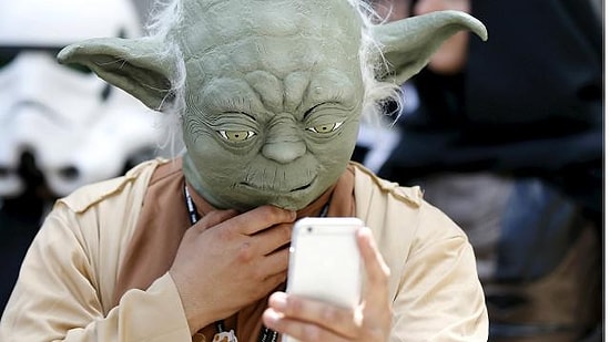 Star Wars Hayranlarına Güvenlik Darbesi: Maskeler Aşağı, Işın Kılıcı Serbest