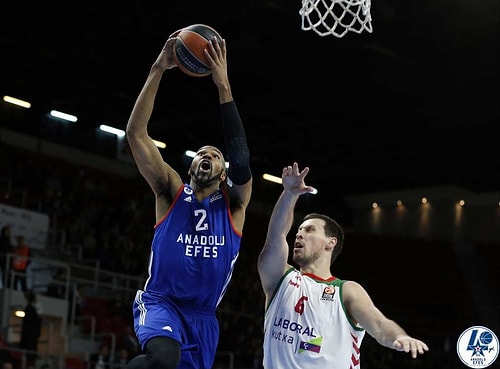 Anadolu Efes 95 - 86 Laboral Kutxa