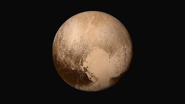 2. New Horizons 9 yıllık yolculuk sonrası Plüton'la kucaklaştı