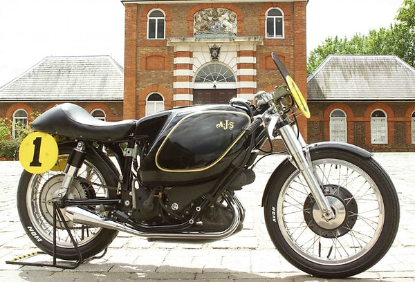 2. 1949 E90 AJS Porcupine: 7.000.000$