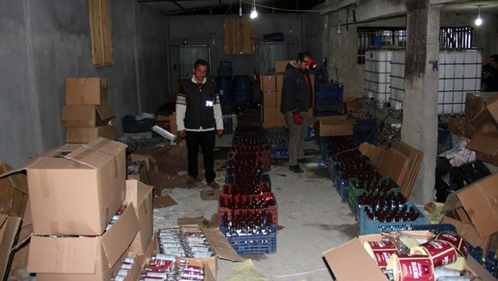 Adana'da Piyasa Değeri 2 Milyon Lira Olan 10 Bin Şişe Sahte İçki Ele Geçirildi