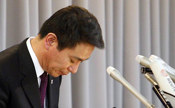 9. Japonya Dışişleri Bakanı Seiji Maehara'nın yabancı kaynaklardan yasadışı bağışlar aldığının iddia edilmesi