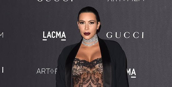 Ким Кардашьян ест свою плаценту