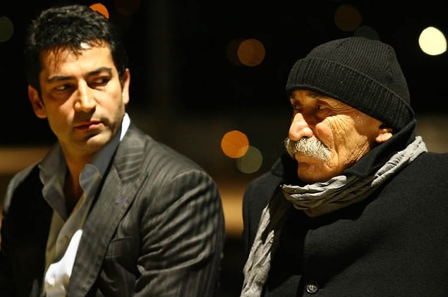 14. Yaşlı bilge mafya babası