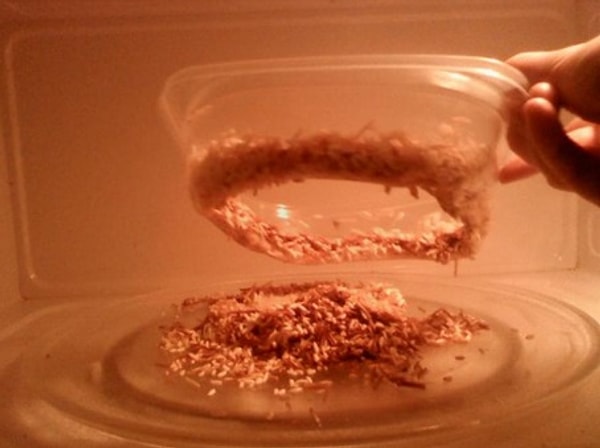 16. Чемпион, чья квартира теперь пахнет жженым пластиком.