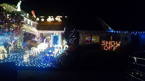 Парень, живущий напротив.