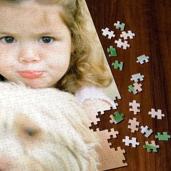 1. Fotoğraf Puzzle (Kadın-Erkek-Çocuk)