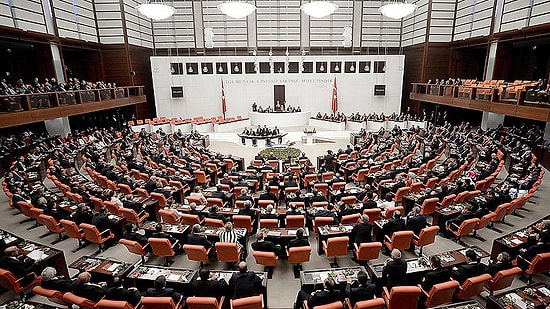 Meclis 'Emeklilere Zam' İçin Mesai Yapacak