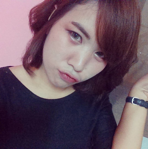 10. Люди с похмелья уже давно научились выглядеть так, как на этой картинке, не прилагая никаких усилий, так что этот «похмельный макияж» явно отстал от времени.