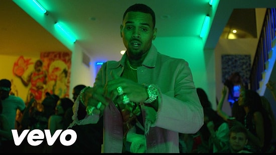 Chris Brown'ın "Picture Me Rollin" Şarkısına Klip Geldi!