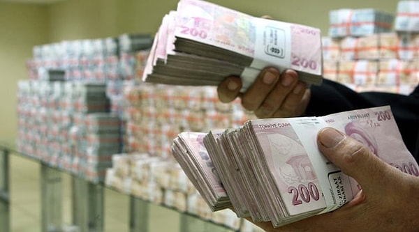 Bu ikramiye biner adetlik destelerle almak isterseniz 200 liralık banknottan 275, 100 liralık banknottan 550 ve 50 liralık banknottan 1100 deste alabilirsiniz.