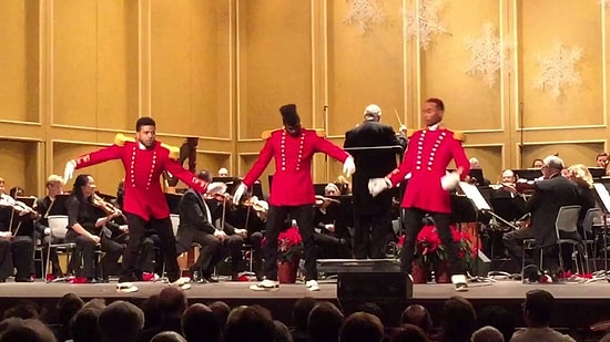 Калифорнийские парни зажигают: "Щелкунчик" на современный манер