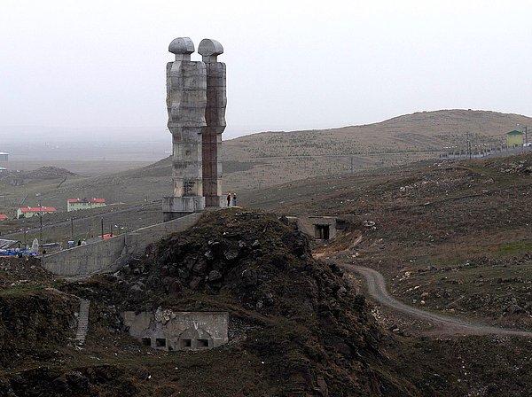 Erdoğan 'Ucube' demiş ve daha sonra anıt yıkılmıştı