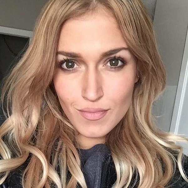 Это Ребекка Свифт собственной персоной.