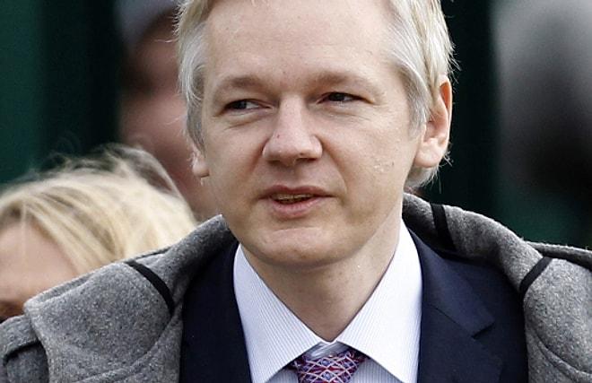 Üç Yıldır Bir Büyükelçilikte Yaşamak: Julian Assange