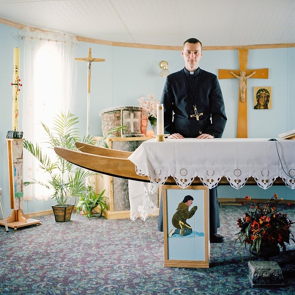 Священник, Репулс Бей, Канада