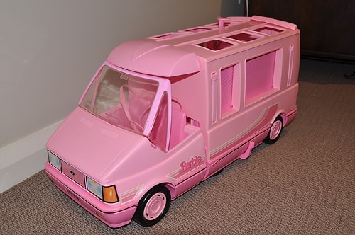 Barbie evi ya da arabası.
