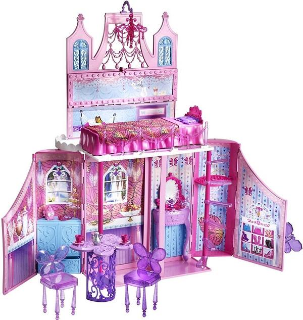 6. Barbie evi ya da arabası.