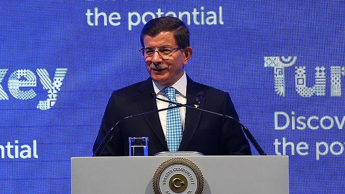 Davutoğlu: 'HDP Moskova'dan Bizi Eleştirme Cüretine Kalkıştı'