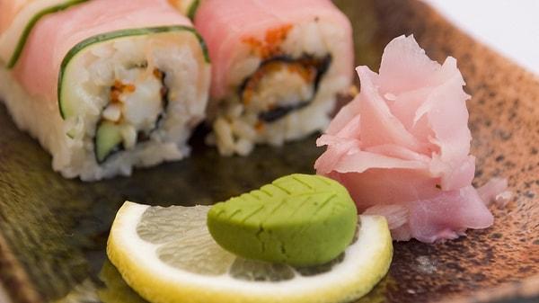 9. Sushi’nin lezzetini, Gari denilen zencefil kökü turşusu tamamlar.
