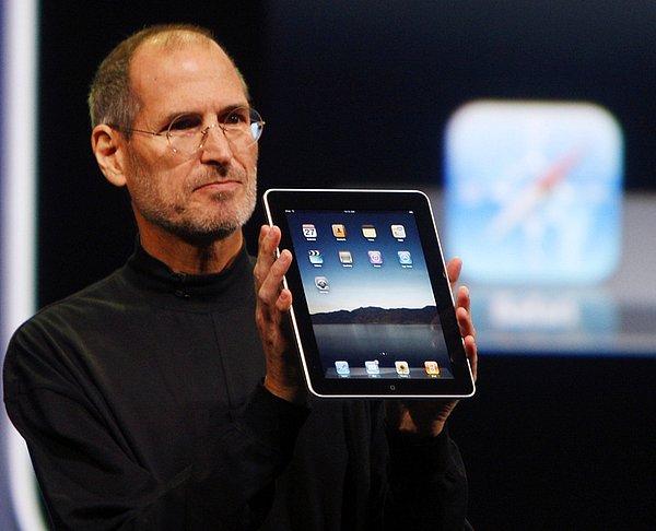 2010 - iPad