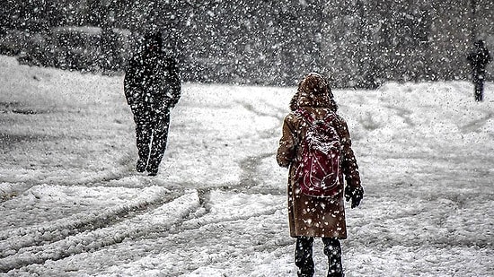 İstanbul Valisi: Pazartesi Okullara Kar Tatili Yok