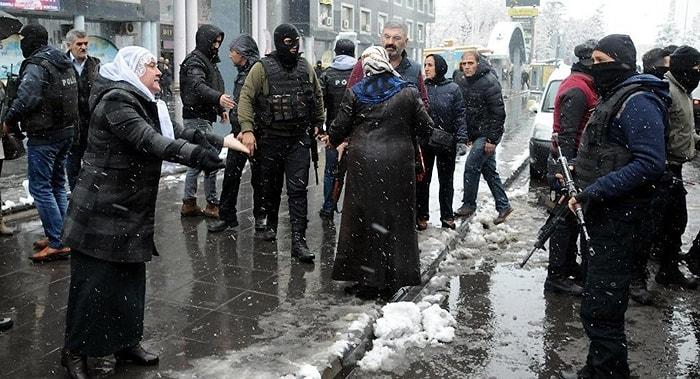 Diyarbakır'da Yürüyüşe Polis Müdahalesi