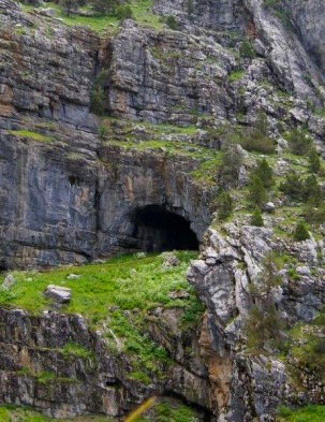 9. Havran'daki Esrarengiz Mağara
