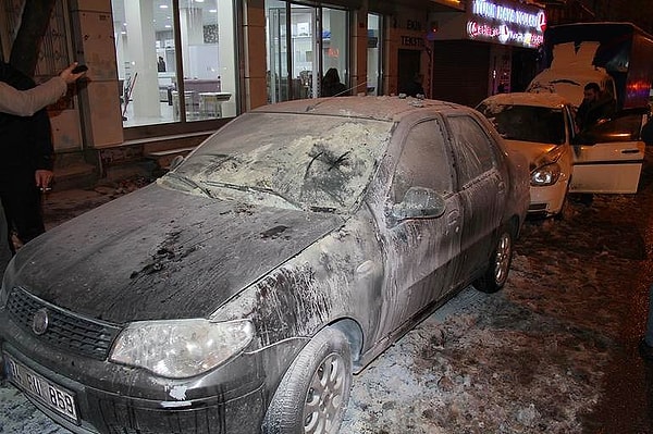 Çocuk ile anneyi vatandaş kurtardı