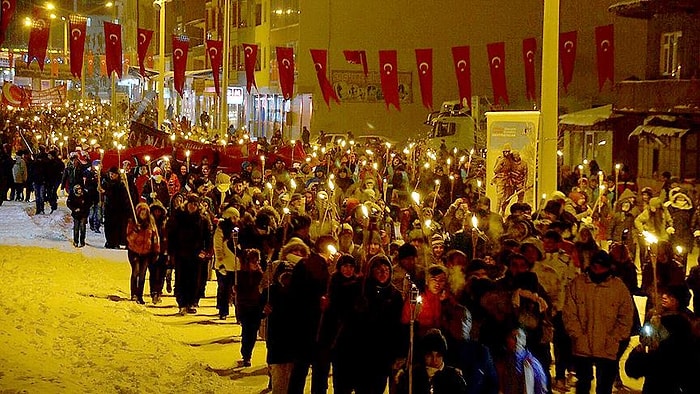 Sarıkamış Şehitleri İçin Eksi 18 Derecede Anma Yürüyüşü