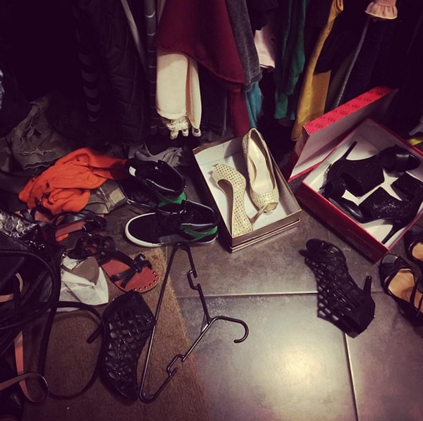 7. Приведите в порядок гардероб.