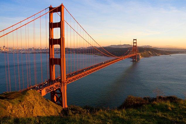 1. Golden Gate Köprüsü