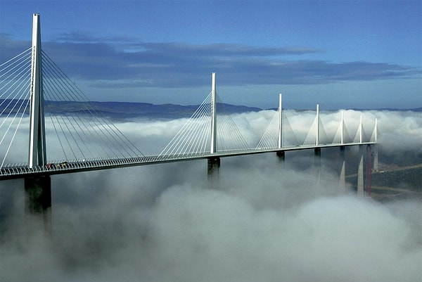 6. Millau Viaduct Köprüsü