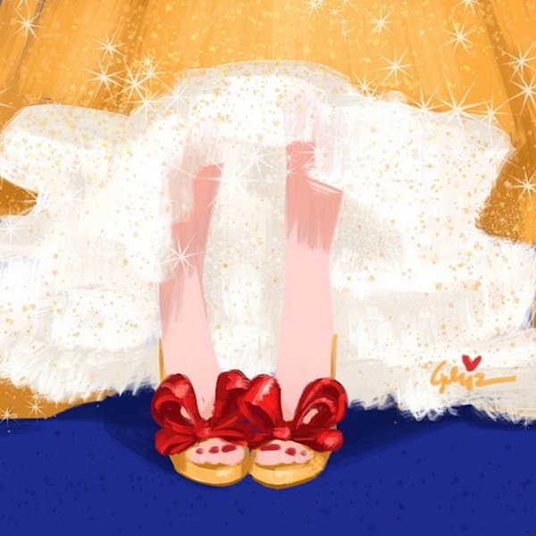 Прекрасная Белоснежка получила пару туфель от Valentino.