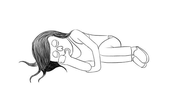 8. Сосет палец/ногтегрыз