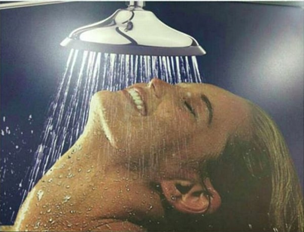 13. Принятие душа.