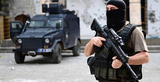 Sur'da Çatışma: 4 Asker ile 1 İşçi Yaralandı