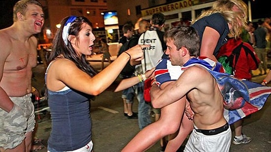 Sarhoş Kimselerin Evlat Olsa Sevilmeyeceğini Kanıtlayan 21 Nahoş Görsel